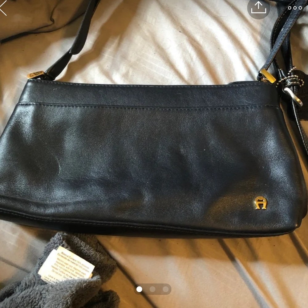 Purse - Picture 2 of 2